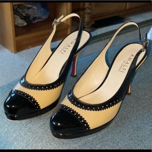 Amalfi Cream and Black Slingback Pump Womens 6 Good Condition